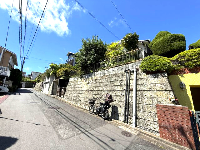 4LDK 全室南西向き　閑静な住宅街