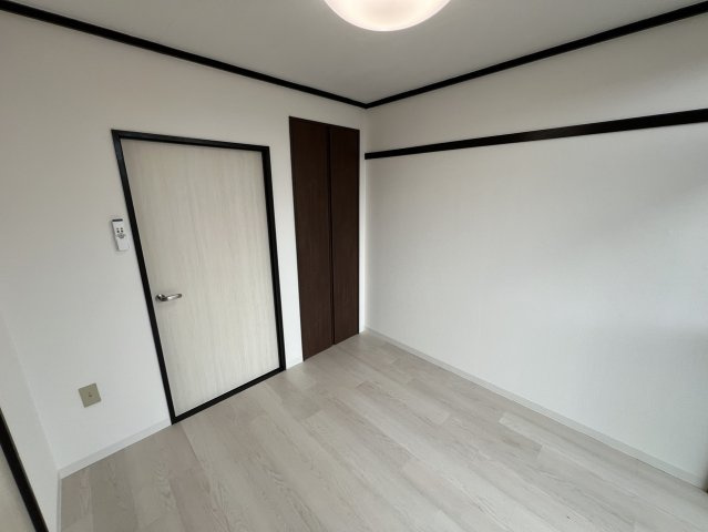 ハイム塚本の洋室