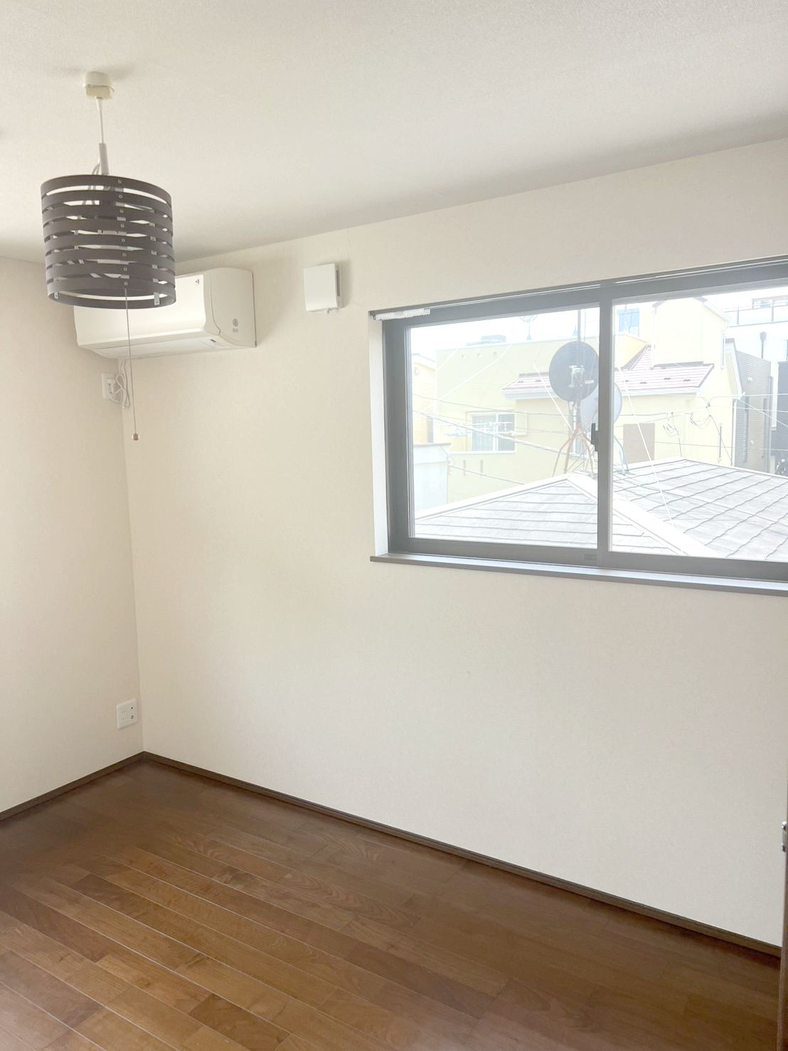 西片2丁目戸建の居間・リビング