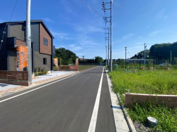 祝　成約済み　八王子市　石川町　新築戸建ての前面道路含む現地写真|～仲介手数料無料☆八王子ひなた不動産～八王子市西寺方町　新築戸建て