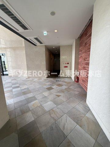 エスティメゾン京橋のロビー