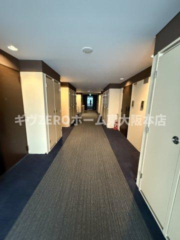 エスティメゾン京橋のロビー