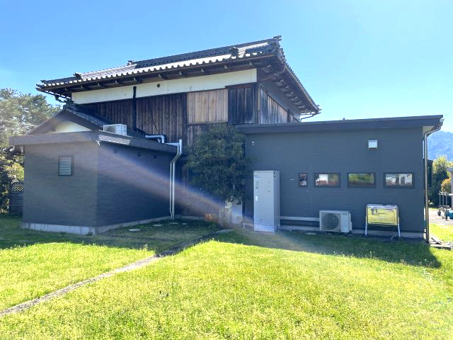 高島市永田中古戸建の外観