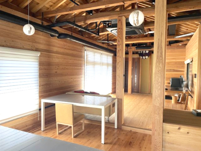 高島市永田中古戸建の洋室