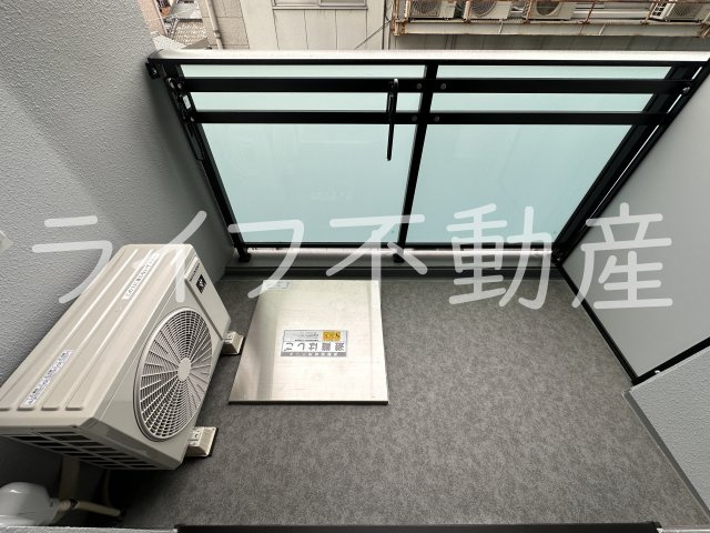 S-RESIDENCE小阪azureのバルコニー