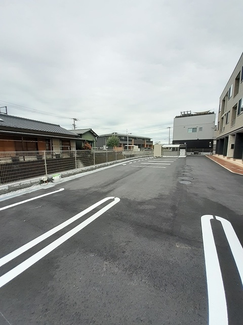 グランツの駐車場|駐車場