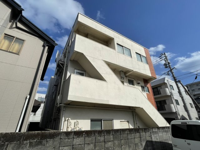 鹿児島市下荒田四丁目売ビルの外観