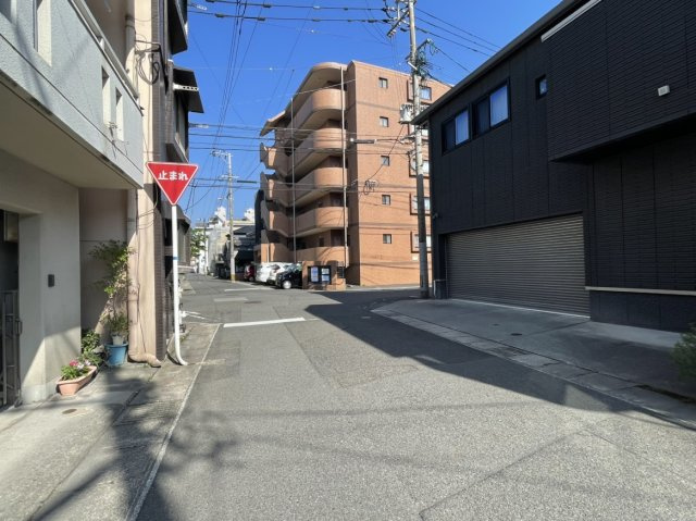 鹿児島市下荒田四丁目売ビルのその他|前面道路の様子です。