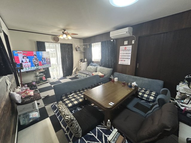 5LDKの注文戸建！鹿沼市西沢町　中古住宅の居間・リビング