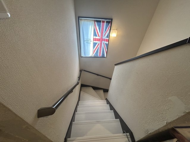 5LDKの注文戸建！鹿沼市西沢町　中古住宅の内装|階段です