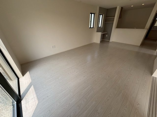 よかタウン／南区御幸木部3丁目3期／4号棟の居間・リビング