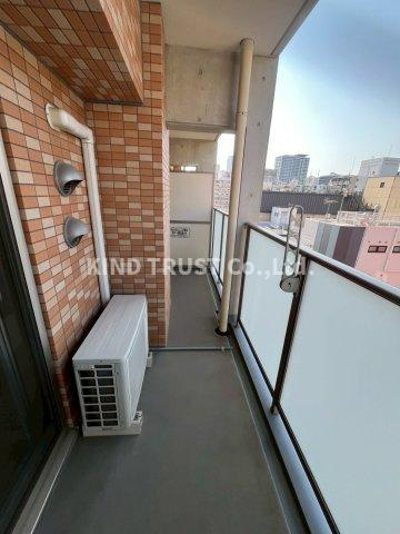 フローライト南森町のバルコニー|開放的で明るい空間を演出してくれるバルコニーです