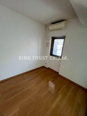 フローライト南森町の居間・リビング|ゆったりとした居間です