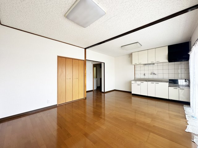 ロイヤルハイツMORIの居間・リビング