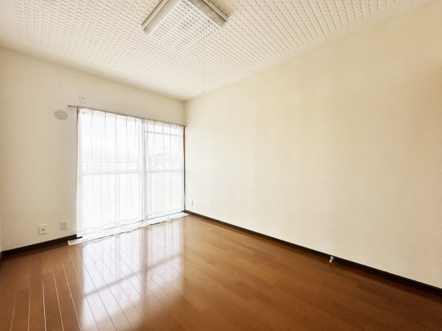 ロイヤルハイツMORIの居間・リビング