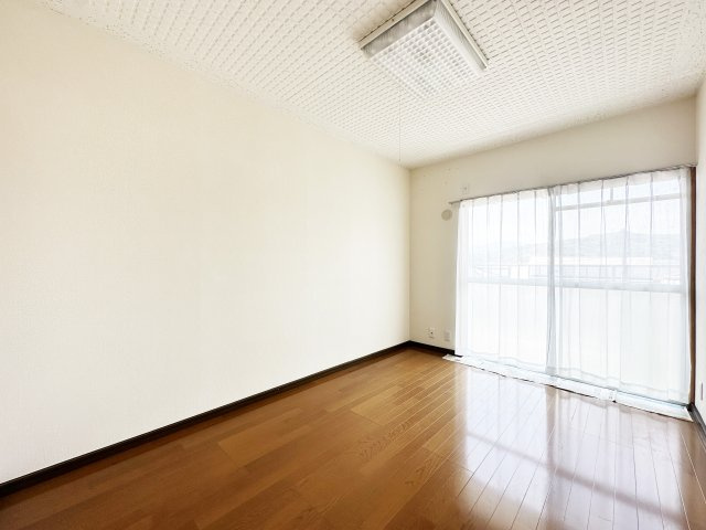 ロイヤルハイツMORIの居間・リビング