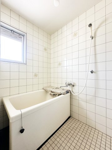 ロイヤルハイツMORIの浴室