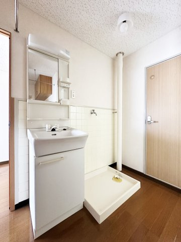 ロイヤルハイツMORIの洗面所