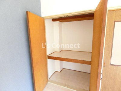 【収納】 | セプテンバー２０ | 奥行きのある収納でお荷物もしまえます。