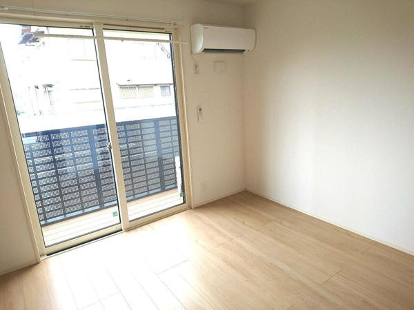 ヴェルデ真壁の居間・リビング