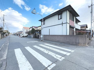 【前面道路含む現地写真】