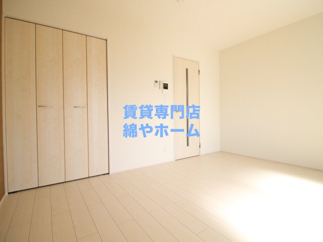 フジパレス遠里小野Ⅱ番館の洋室|コンパクトで使いやすい洋室です