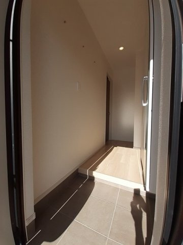 アンバーテラス　Ⅲの玄関