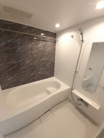 アンバーテラス　Ⅲの浴室