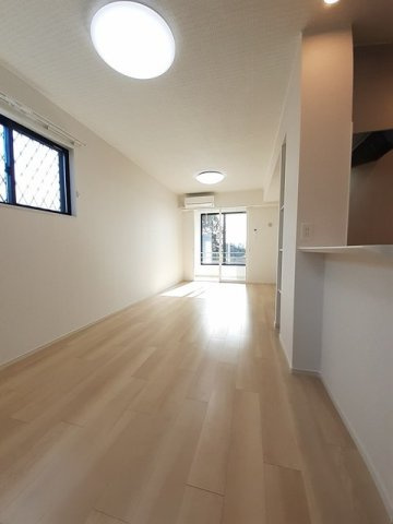 アンバーテラス　Ⅲの居間・リビング