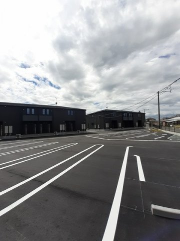 ソレイユ・タカ　Ｂの駐車場