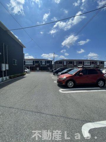 プロヴァンスⅠＡの駐車場