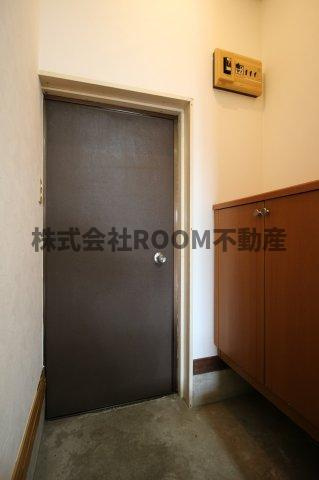 コーポ早水の玄関|シンプルで使いやすい玄関です