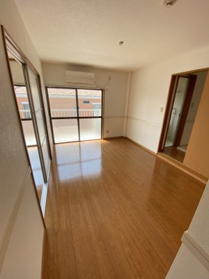 【洋室】 | SSハイツ | 洋室6.5帖
