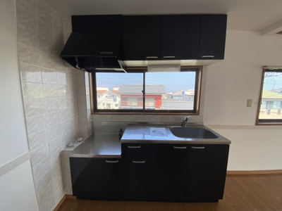 【キッチン】 | SSハイツ | 窓があるので明るいキッチンです