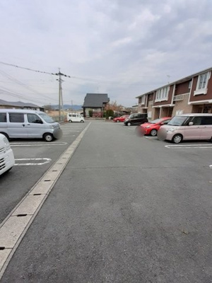 【駐車場】 | アルバーダ・ＭⅡ | 駐車場があるので、車を買う予定の方も安心です