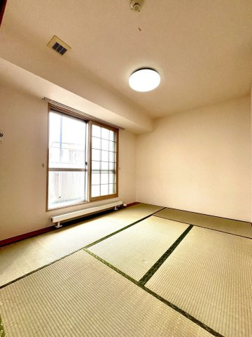 ロイヤルシャトー手稲富丘スカイタワーの和室