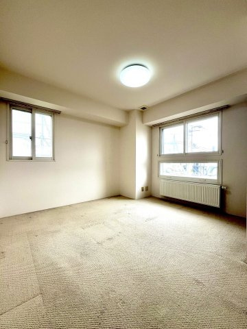 ロイヤルシャトー手稲富丘スカイタワーの洋室