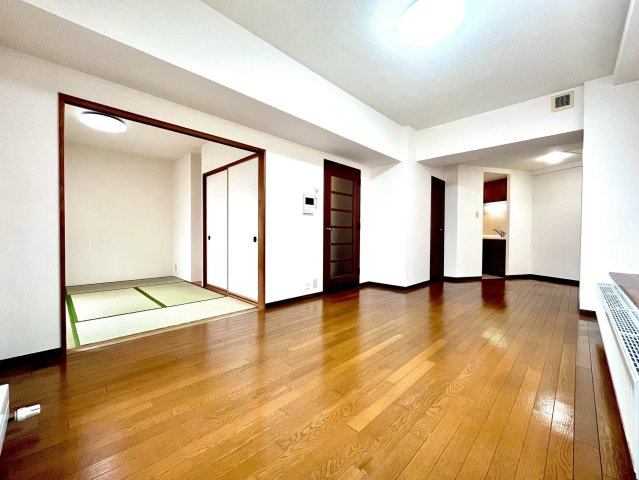 ロイヤルシャトー手稲富丘スカイタワーの居間・リビング