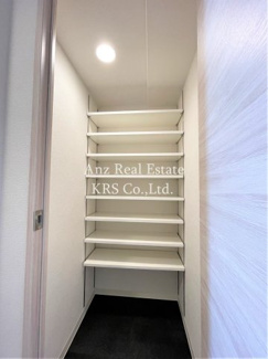 【収納】 | プレサンス心斎橋レヨン | 玄関にはシューズインクロークがあります！