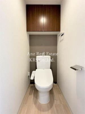 【トイレ】 | プレサンス心斎橋レヨン | あると嬉しい温水洗浄便座♪上部に棚があって便利！