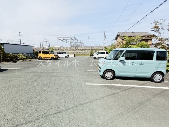 【駐車場】 | ヴィラージュルピナＣ棟