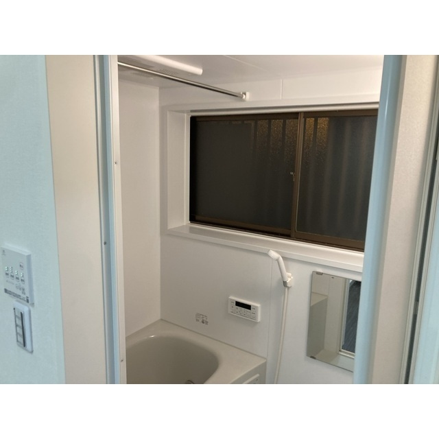 リブレス外川戸建の浴室|落ち着いた空間のお風呂です