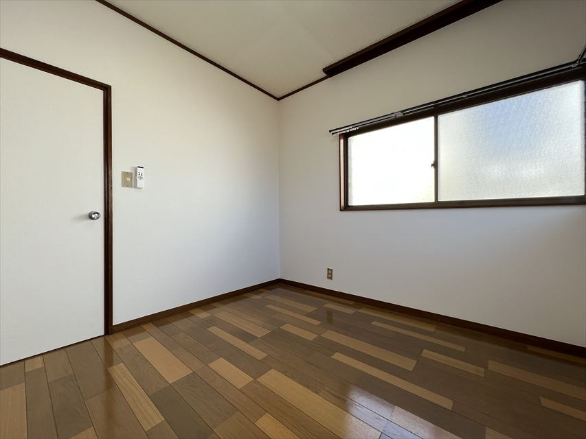 鷲宮貸家の洋室|洋室です