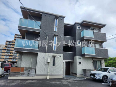 【外観】 | シュヴァル・ドゥーズ