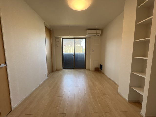 カサ・ヴィアーレⅡの居間・リビング