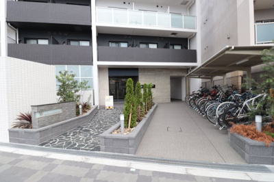 【エントランス】 | ウインズコート城北パーク