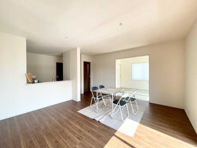 耐震等級３！ご成約プレゼント対象物件！のトイレ|1、2階それぞれにトイレ完備！温水洗浄便座機能付きです♪