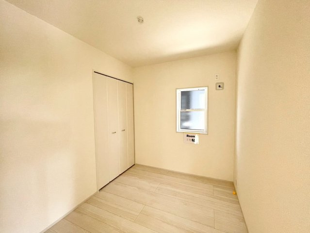 耐震等級３！ご成約プレゼント対象物件！の洋室|全室大きな収納スペース付きで片付けも楽々♪