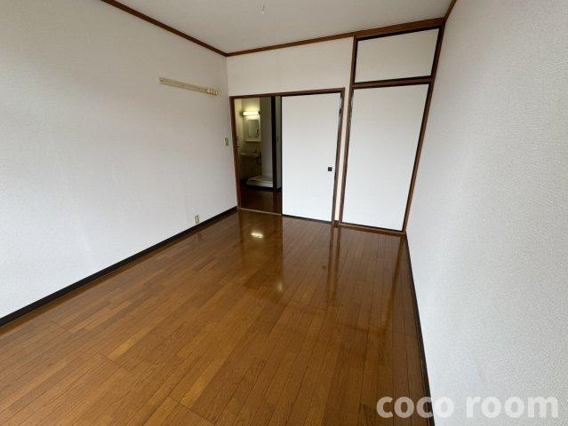 エステールの居間・リビング