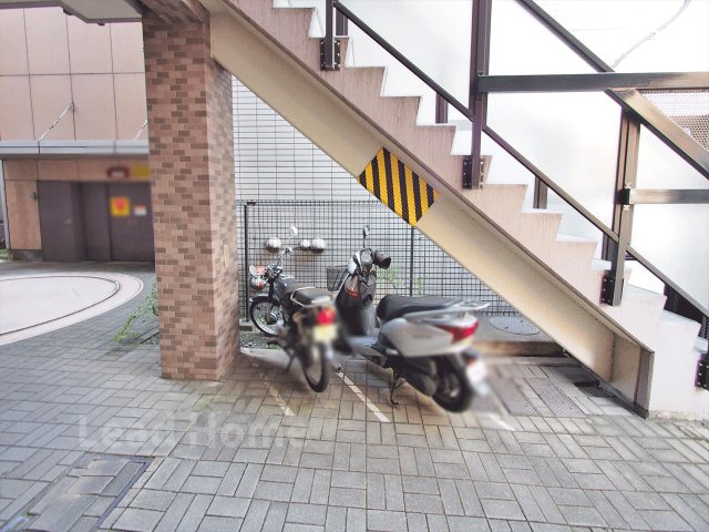 【設備】 | クレッセント中目黒 | バイク置場